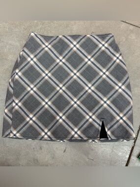 Abercrombie & Fitch Plaid Mini Skirt in Black, Cream, and Tan